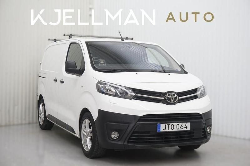 Vit Begagnad 2018 Toyota Proace Van | 169 900 kr (Superpris) - Bild 1/4