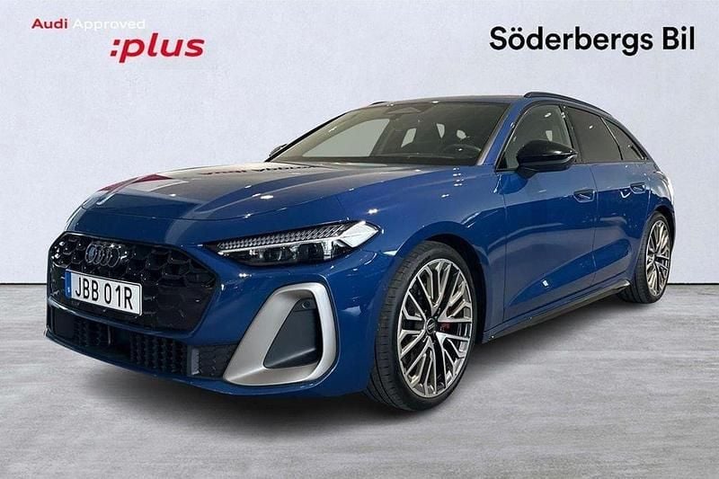 Ascariblå metallic Begagnad 2024 Audi A5 S-Line Sportkupé | 659 000 kr - Bild 1/4