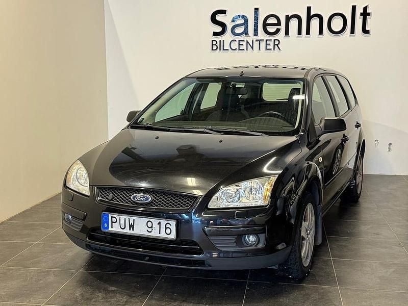 Svart Begagnad 2007 Ford Focus Trend Kombi | 32 900 kr (Marknadspris) - Bild 1/4