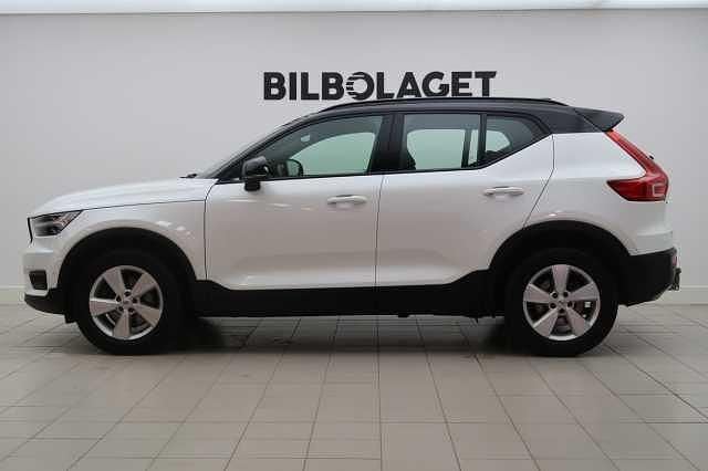 Begagnad Volvo XC40 R-Design 190 HK (139 kW) 2018 Vit SUV