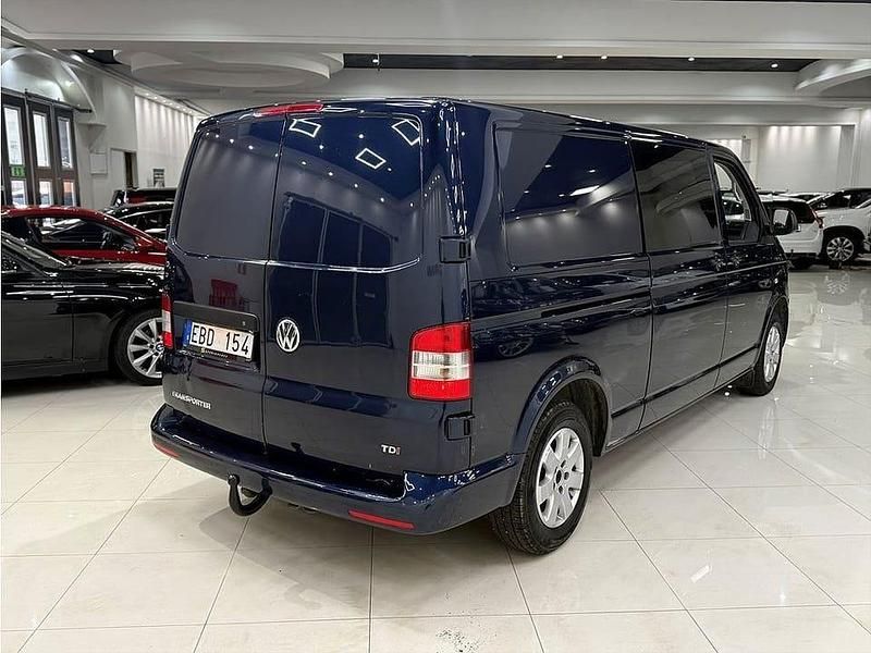 Begagnad VW T5 140 HK (102 kW) 2013 Mörkblå Van