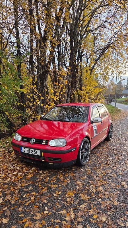 Begagnad 2002 VW Golf IV Halvkombi | 15 000 kr (Bra pris) - Bild 1/4