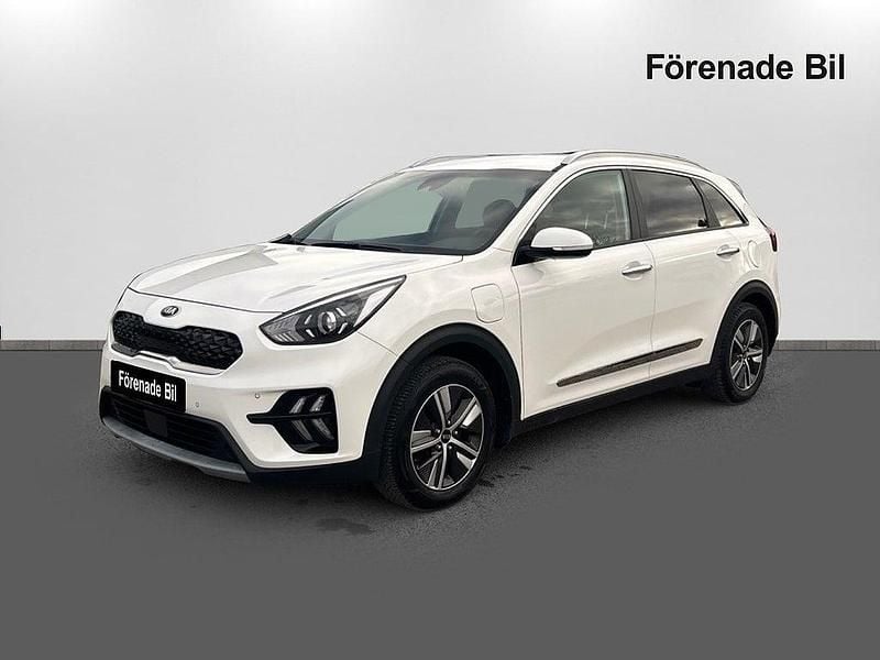 Vit Begagnad 2020 Kia Niro Advance SUV | 209 900 kr (Marknadspris) - Bild 1/4