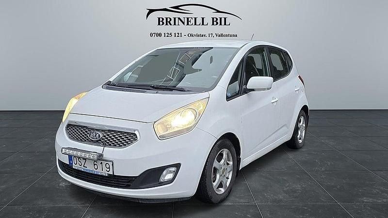 Begagnad Kia Venga 91 HK (66 kW) 2010 Vit Halvkombi