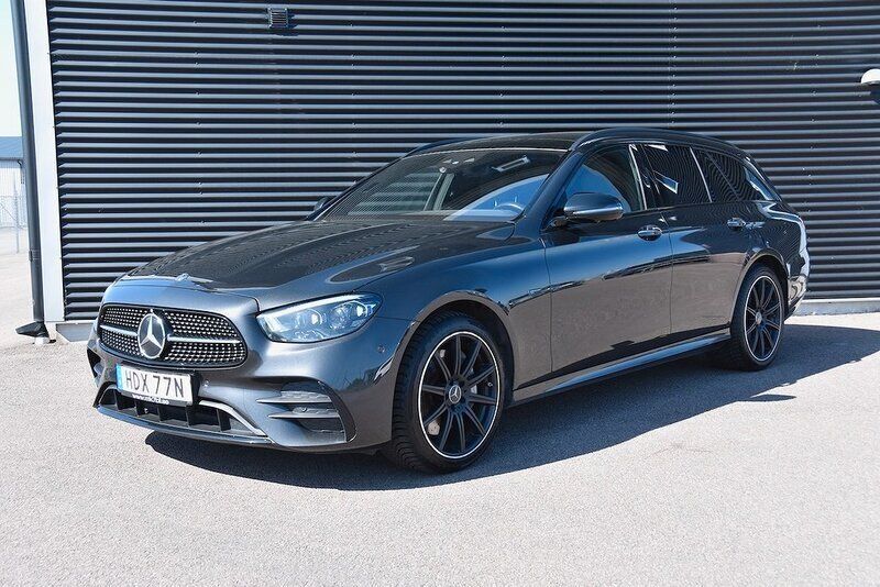Grå Begagnad 2020 Mercedes E300 AMG Kombi | 389 900 kr - Bild 1/4