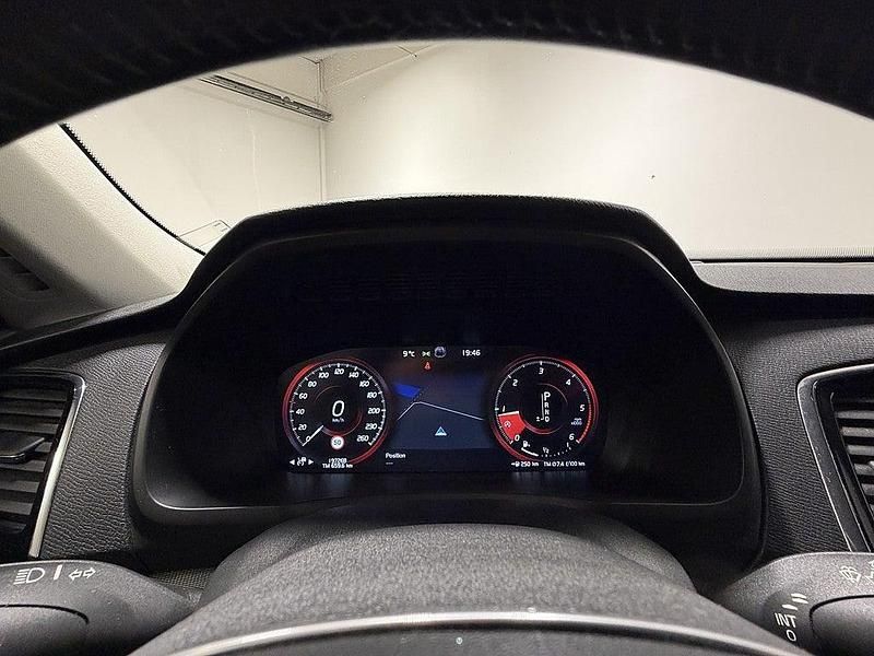 Begagnad Volvo XC90 Inscription 190 HK (139 kW) 2017 Svart SUV