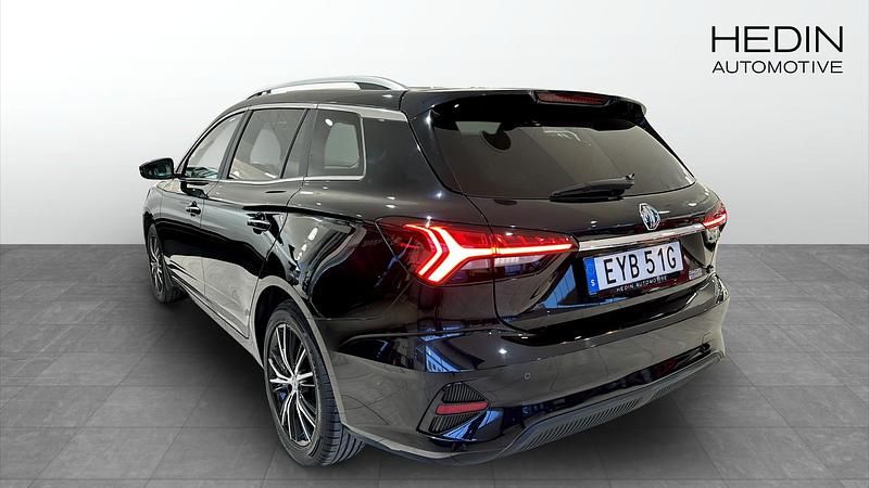 Begagnad MG MG5 EV Luxury 114 kW (156 HK) 2022 Svart Kombi