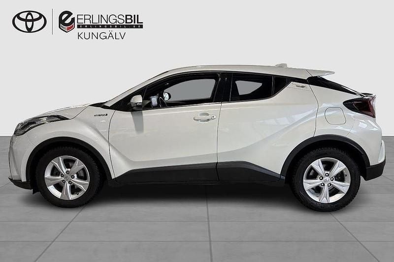 Begagnad Toyota C-HR Edition 124 HK (91 kW) 2020 Vit SUV