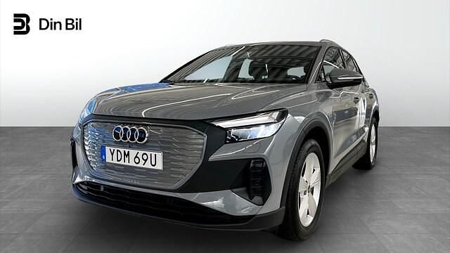 Grå Begagnad 2022 Audi Q4 e-tron Proline SUV | 359 000 kr (Marknadspris) - Bild 1/4