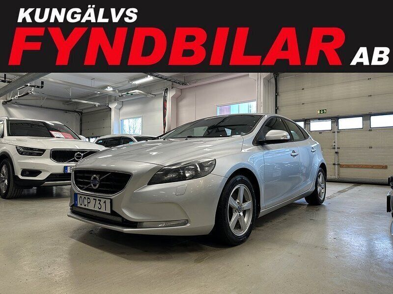 Silver Begagnad 2013 Volvo V40 Kinetic Kombi | 94 900 kr - Bild 1/4