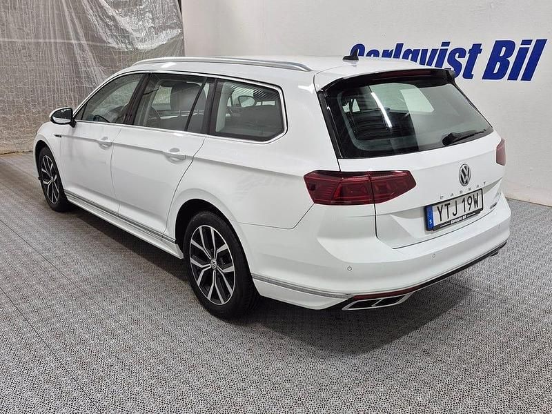 Begagnad VW Passat R-line 190 HK (139 kW) 2020 Vit Kombi