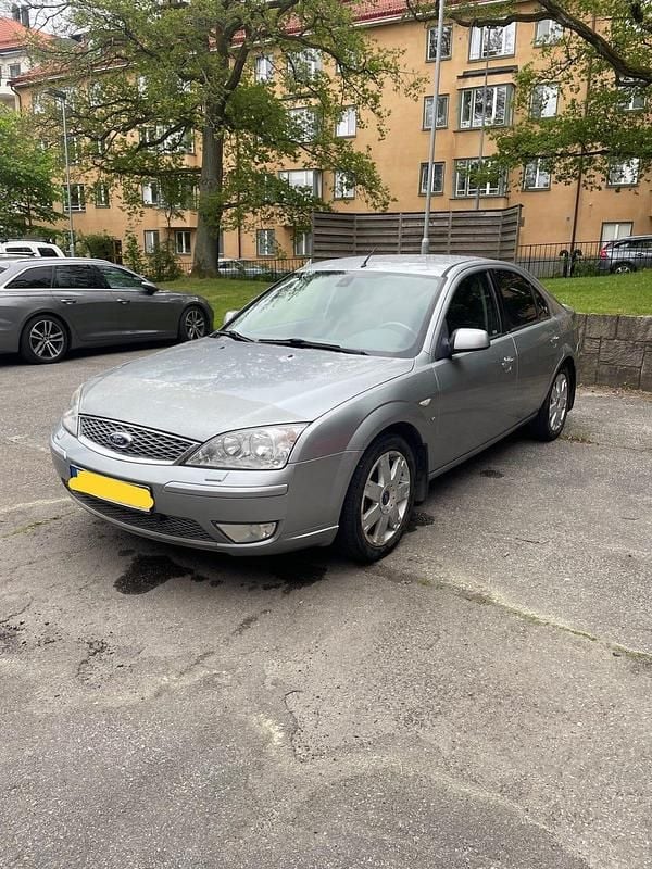 Begagnad 2006 Ford Mondeo Halvkombi | 33 900 kr - Bild 1/4
