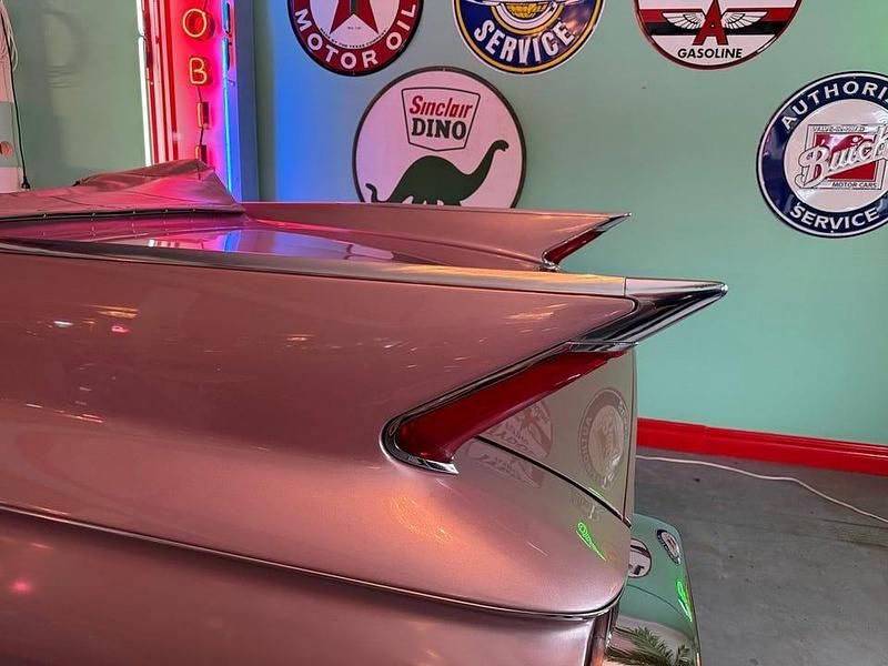 Begagnad Cadillac Eldorado 325 HK (239 kW) 1961 Topaz metallic