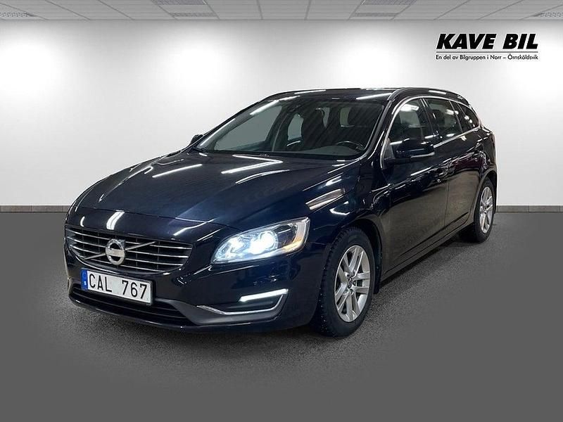 Svart Begagnad 2013 Volvo V60 Momentum Kombi | 159 900 kr (Marknadspris) - Bild 1/3