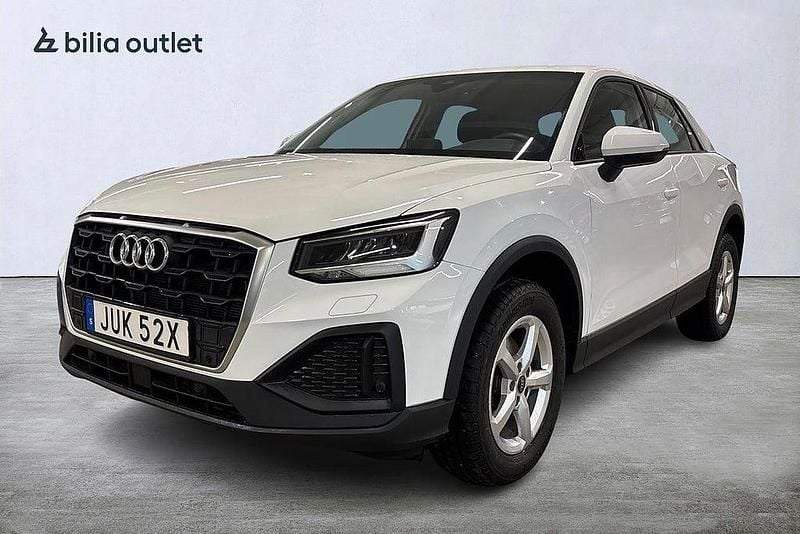 Vit Begagnad 2023 Audi Q2 Proline SUV | 229 900 kr (Marknadspris) - Bild 1/3