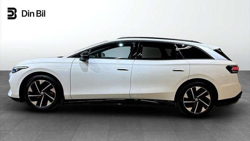 Begagnad VW ID.7 Pro 210 kW (286 HK) 2024 Vit Kombi