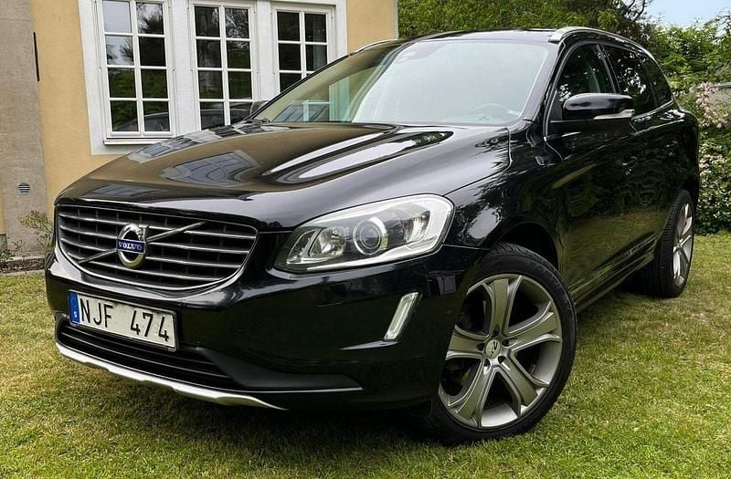 Svart Begagnad 2014 Volvo XC60 Summum SUV | 129 000 kr (Superpris) - Bild 1/4