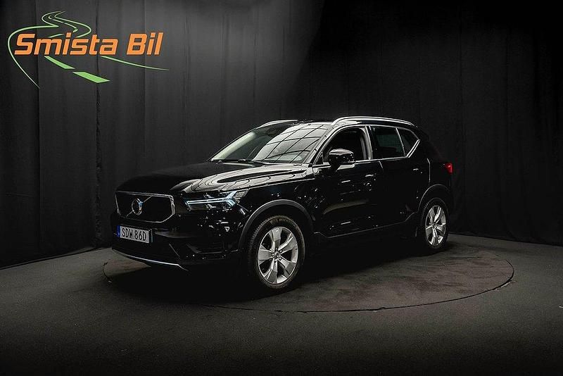 Svart Begagnad 2020 Volvo XC40 SUV | 284 800 kr (Marknadspris) - Bild 1/3