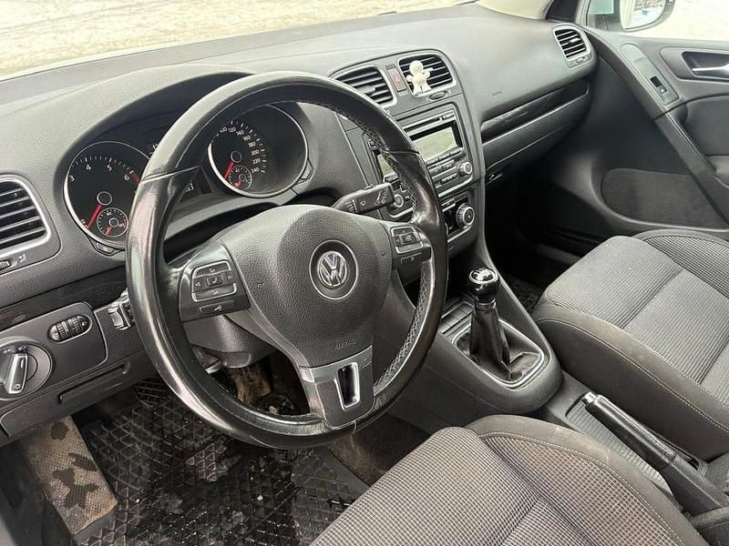 Begagnad VW Golf VI 122 HK (89 kW) 2010 Halvkombi