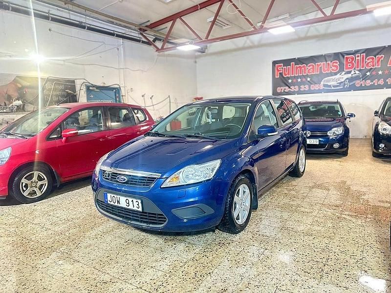 Begagnad Ford Focus Titanium 125 HK (91 kW) 2009 Blå Kombi