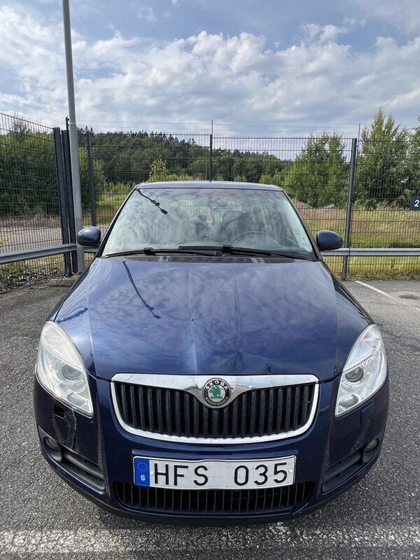 Blå Begagnad 2008 Skoda Fabia Kombi | 23 000 kr (Marknadspris) - Bild 1/4