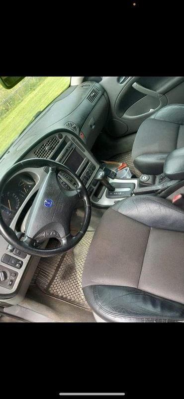 Brun Begagnad 2005 Saab 9-5 Vector Kombi | 15 000 kr (Marknadspris) - Bild 1/4