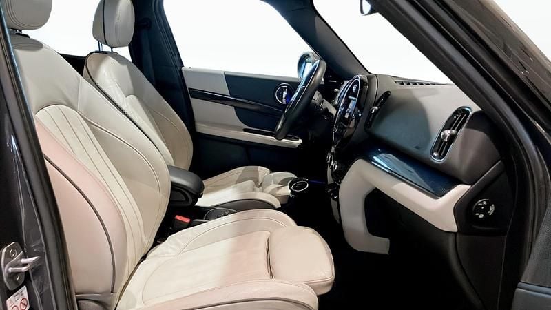 Begagnad Mini Cooper Countryman 2019 Grå SUV