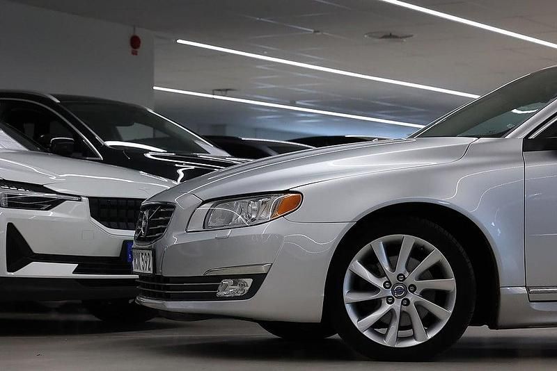Begagnad Volvo S80 Summum 116 HK (85 kW) 2013 Silver Sedan