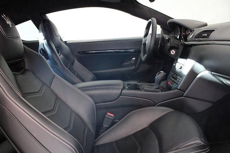 Begagnad Maserati Granturismo 460 HK (338 kW) 2017 Vit Sportkupé