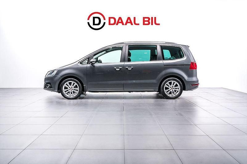 Grå Begagnad 2012 Seat Alhambra Style Minibuss | 124 700 kr (Marknadspris) - Bild 1/4