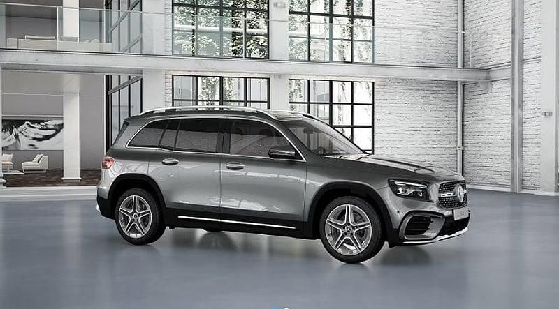 Ny Mercedes GLB200 AMG line 2025 SUV