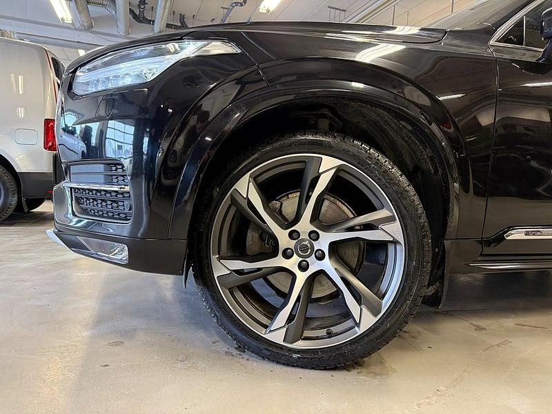 Begagnad Volvo XC90 Inscription 173 HK (127 kW) 2019 Svart SUV