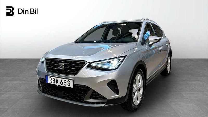 Silver Begagnad 2024 Seat Arona FR SUV | 219 900 kr (Marknadspris) - Bild 1/4