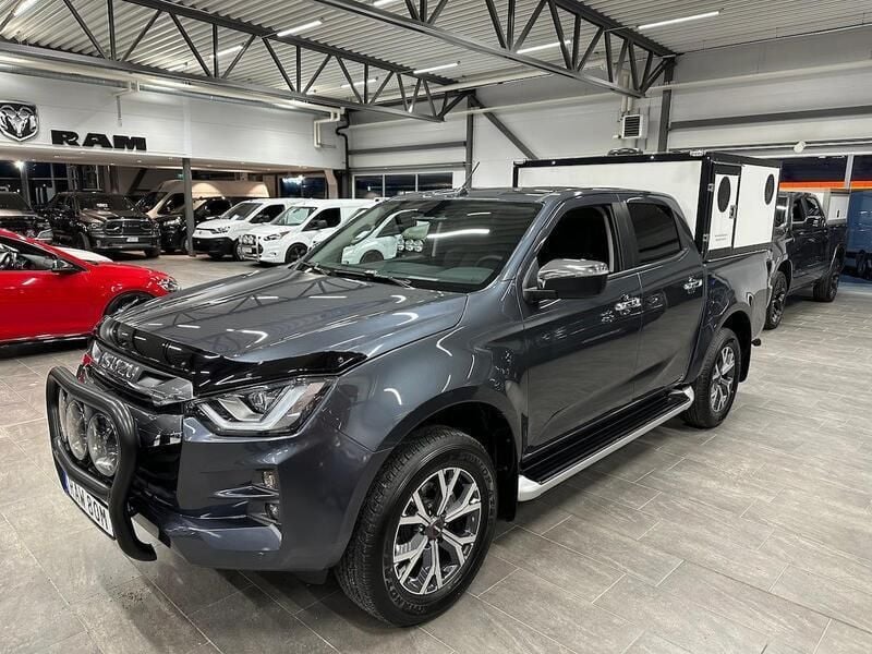 Grå Begagnad 2023 Isuzu D-Max Pickup | 419 900 kr - Bild 1/4