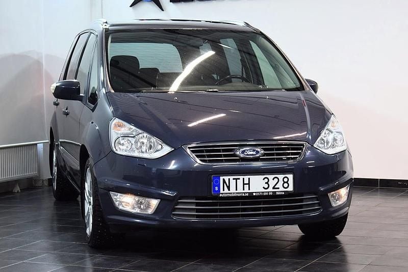 Begagnad Ford Galaxy Trend 116 HK (85 kW) 2013 Grå Minibuss