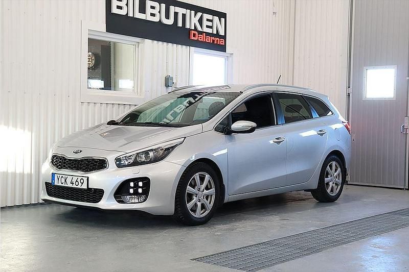 Grå Begagnad 2016 Kia Ceed Sportswagon GT-Line Kombi | 119 500 kr (Marknadspris) - Bild 1/4