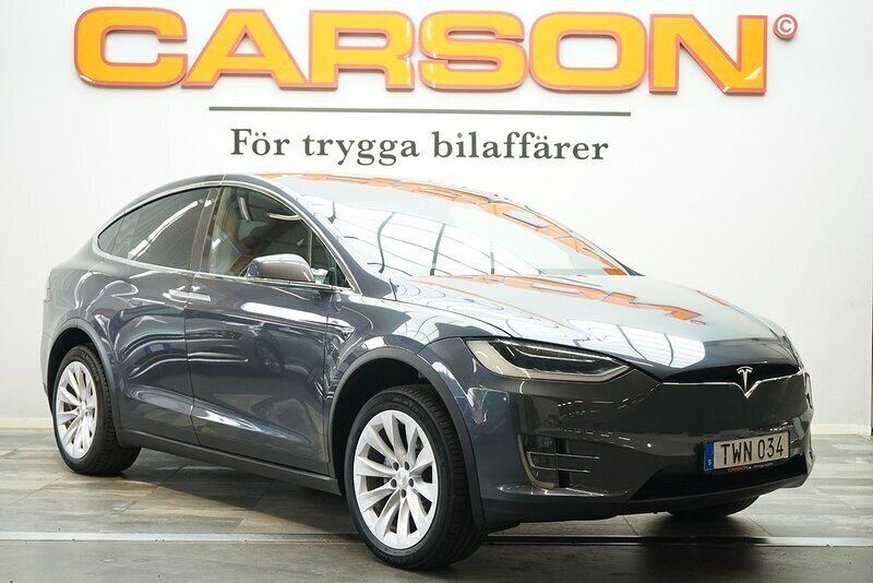 Grå Begagnad 2017 Tesla Model X SUV | 459 000 kr (Lite dyr) - Bild 1/3