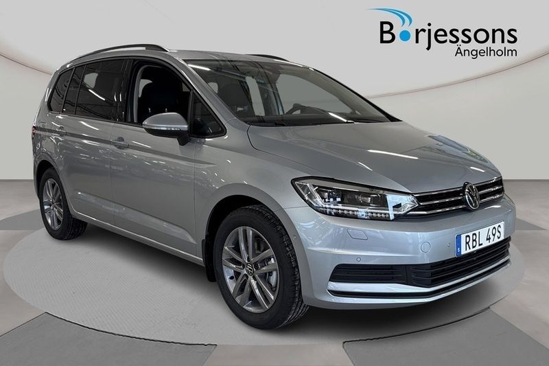 Ny 2025 VW Touran Minibuss | 411 000 kr (Marknadspris) - Bild 1/4