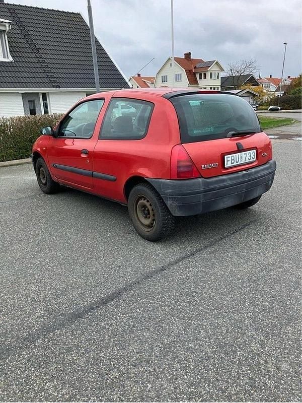 Begagnad 1999 Renault Clio II | 16 000 kr - Bild 1/4
