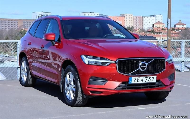 Röd Begagnad 2018 Volvo XC60 Momentum SUV | 229 500 kr (Marknadspris) - Bild 1/4