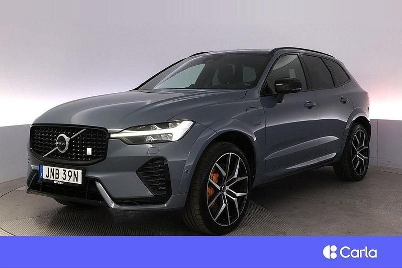 Grå Begagnad 2022 Volvo XC60 SUV | 629 900 kr - Bild 1/4