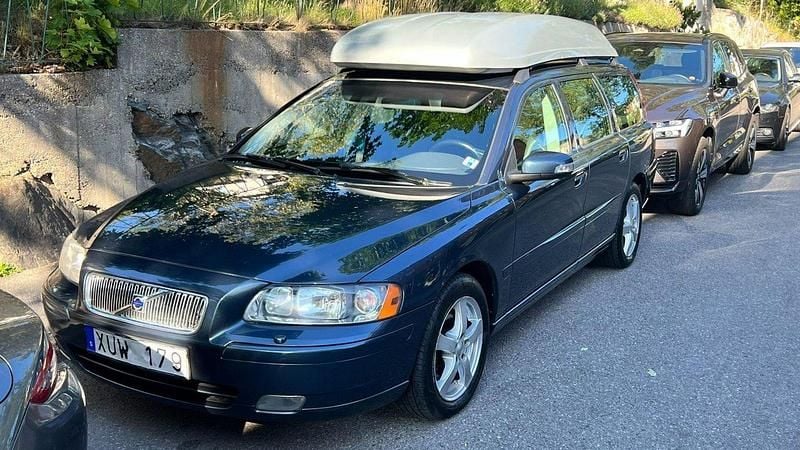 Blå Begagnad 2008 Volvo V70 Kinetic Kombi | 52 000 kr (Bra pris) - Bild 1/4