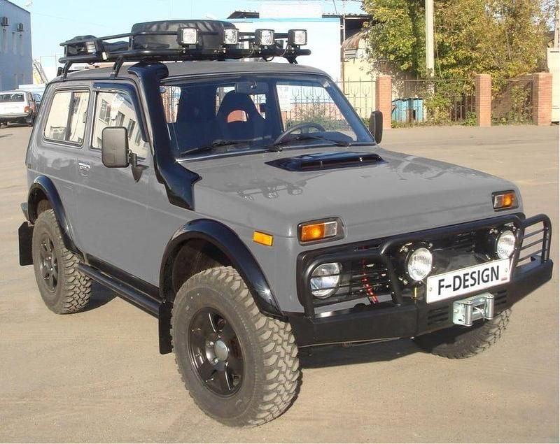 Begagnad Lada niva 1982 SUV