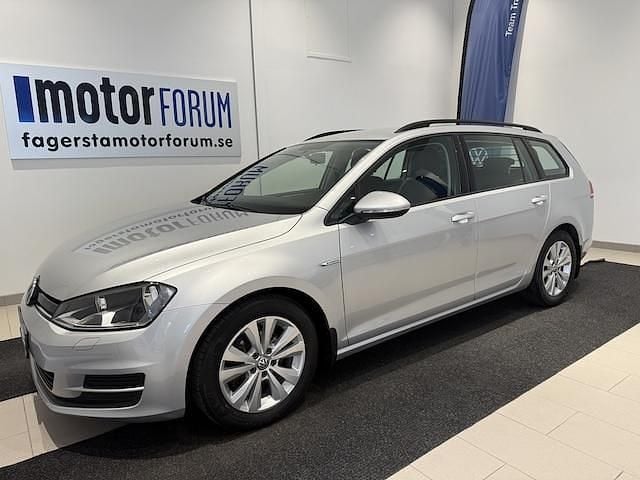 Silver Begagnad 2015 VW Golf VII Sedan | 129 000 kr (Marknadspris) - Bild 1/4