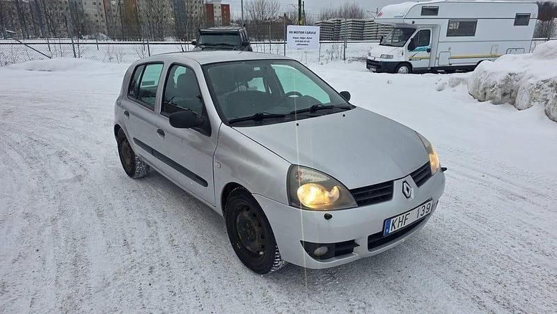 Begagnad Renault Clio R.S. 75 HK (55 kW) 2008 Grå Halvkombi