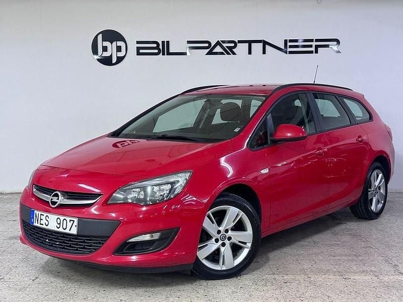 Röd Begagnad 2012 Opel Astra Enjoy Kombi | 59 900 kr (Lite dyr) - Bild 1/4