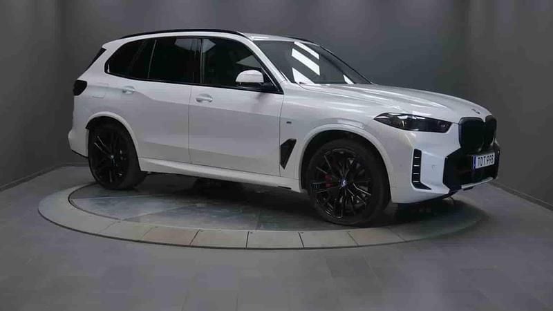 Vit Begagnad 2025 BMW X5 SUV | 999 000 kr - Bild 1/1