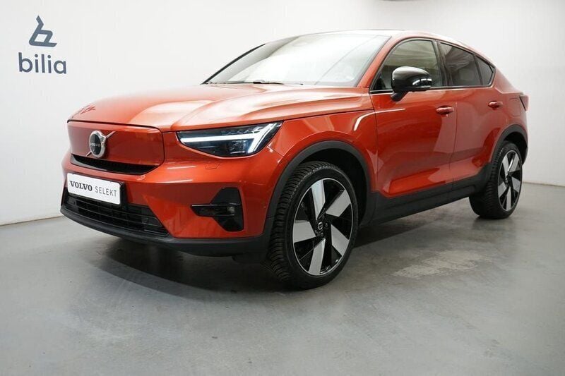 Röd Begagnad 2023 Volvo EC40 Ultimate SUV | 429 900 kr (Marknadspris) - Bild 1/3