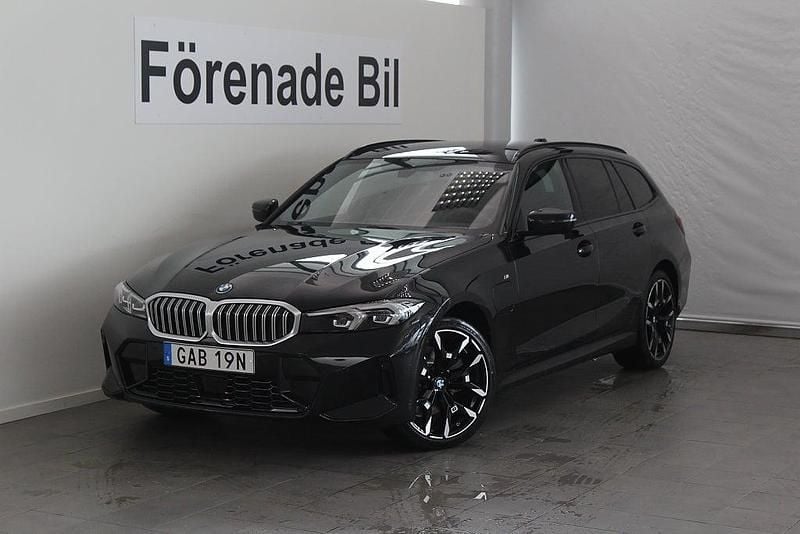 Ny BMW 330e M Sport 184 HK (135 kW) 2025 Svart Kombi