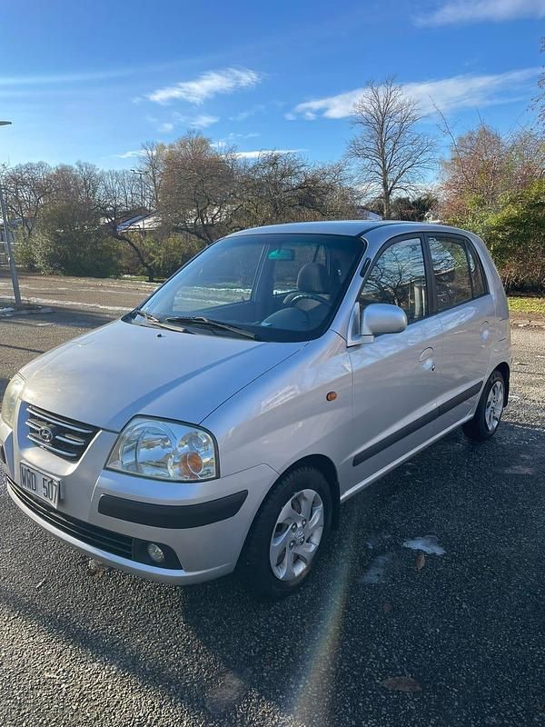 Begagnad 2006 Hyundai Atos Prime Halvkombi | 39 900 kr (Lite dyr) - Bild 1/4